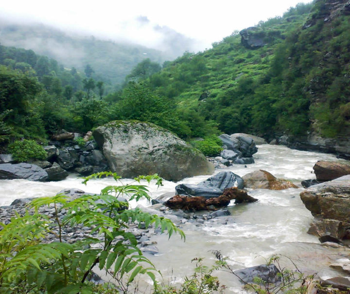 tirthan valley